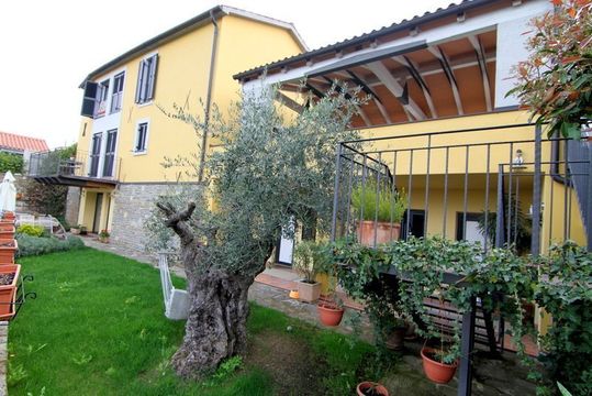 Дом в Порторож