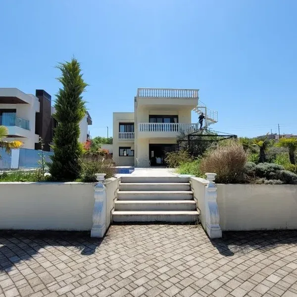 Вилла в Терми, фото 1
