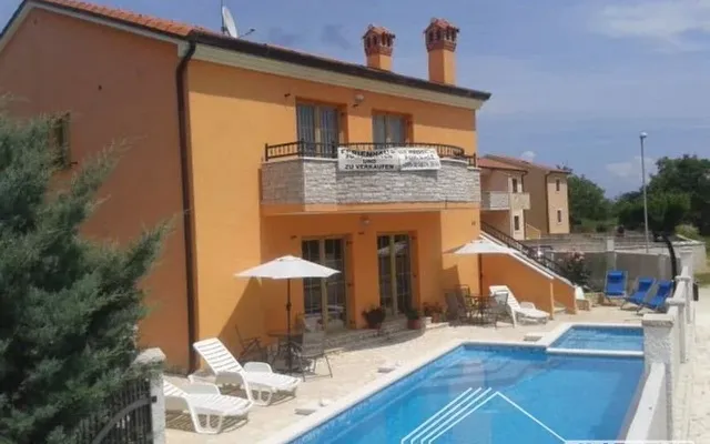 Вилла в Пула