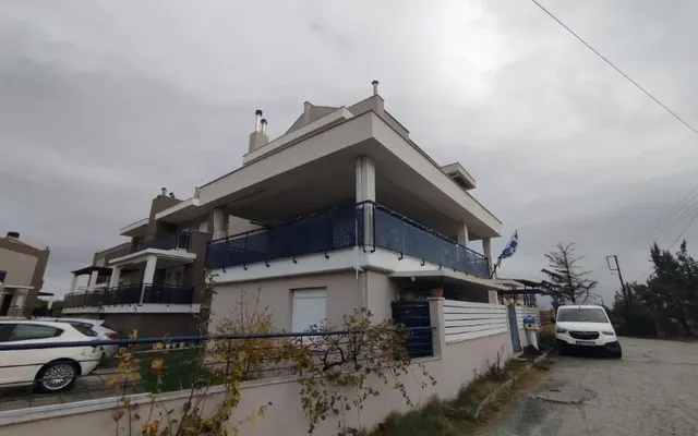 Отдельный дом в Επανομή