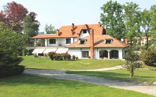 Вилла в Кастеллетто-сопра-Тичино