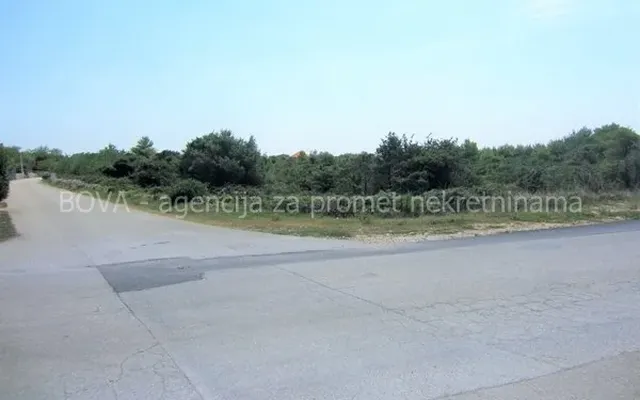 Земельный участок в Нин