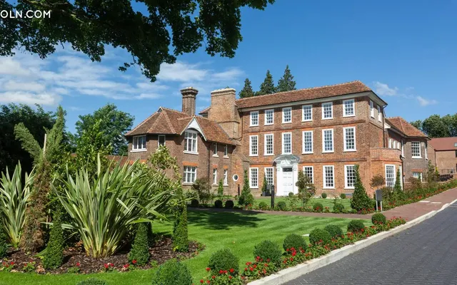 The Welcombe House Collection in Harpenden