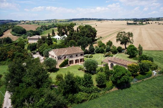 Вилла в Мачерата