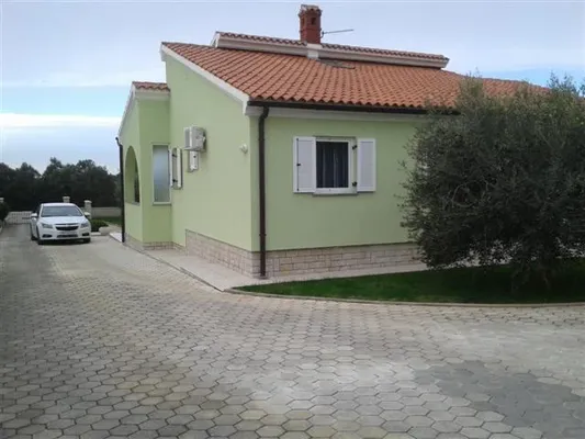Отдельный дом в Перой