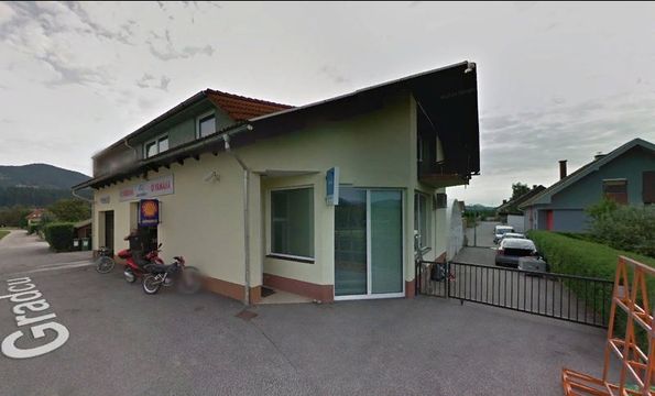 Офис в Словень-Градец