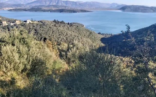 Земельный участок в Corfu