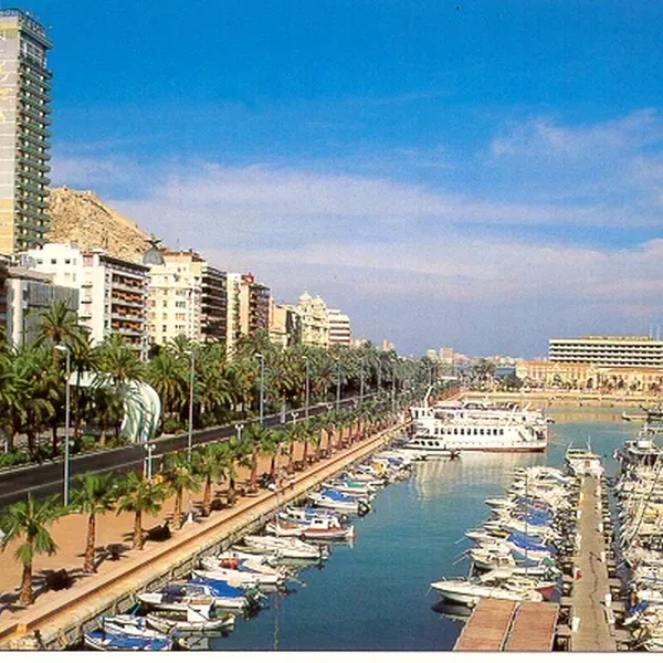 Квартира в Аликанте, фото 1