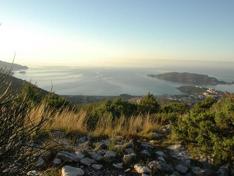 Земельный участок в округ Будва