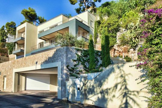 Вилла в Виллефранче Сур Мер