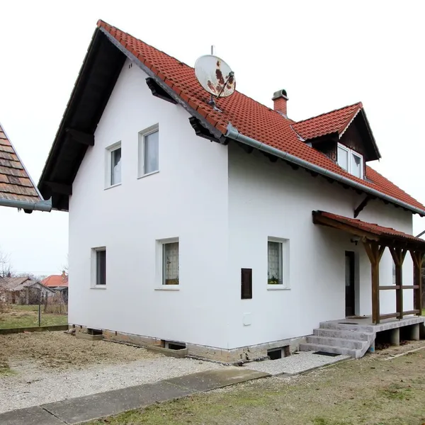 Дом в Кестхей, фото 1