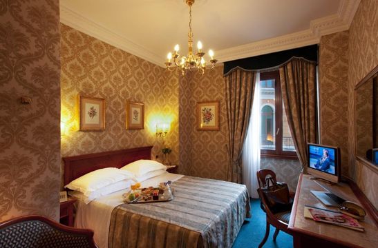 Отель в Италия