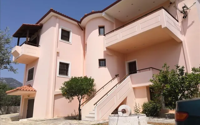 Отдельный дом в Loutraki - Perachora