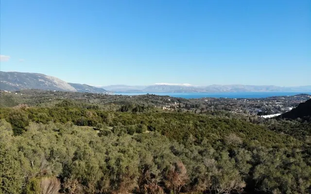 Земельный участок в Corfu