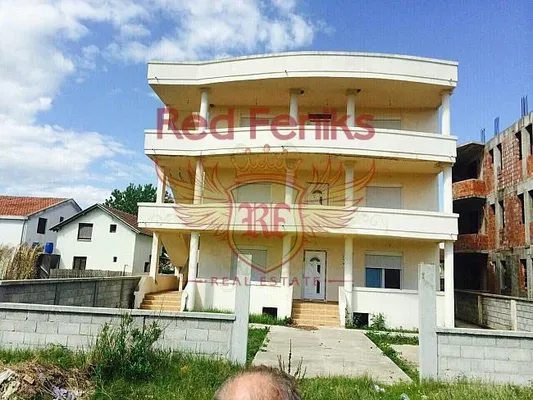 Дом в Улцинь