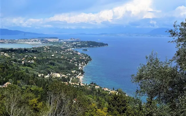 Земельный участок в Corfu