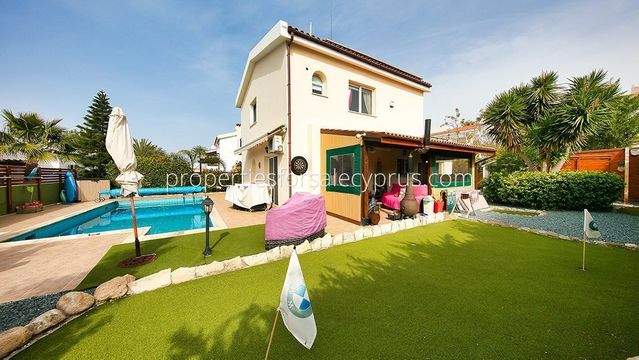 Вилла в Пафос