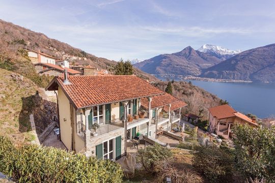 Вилла в Сан-Сиро