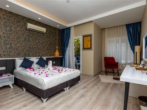 Отель в Кемер