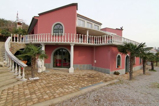 Дом в Порторож