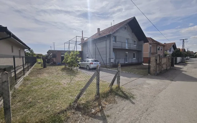 Дом в Стара-Пазова