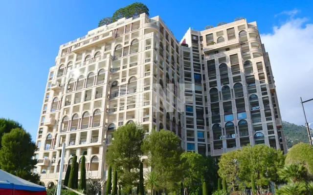 Квартира в Монако-Вилле