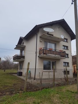 Дом в Светлина