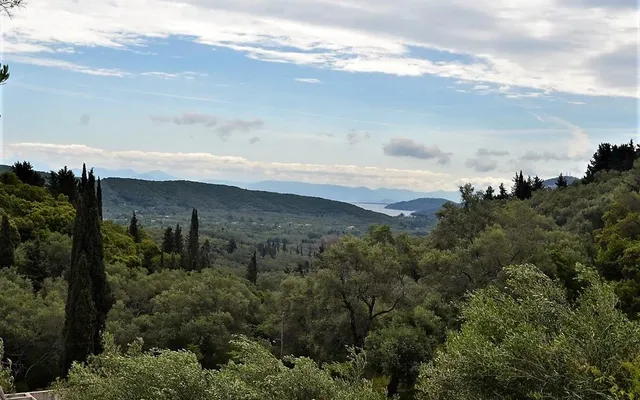 Земельный участок в Corfu