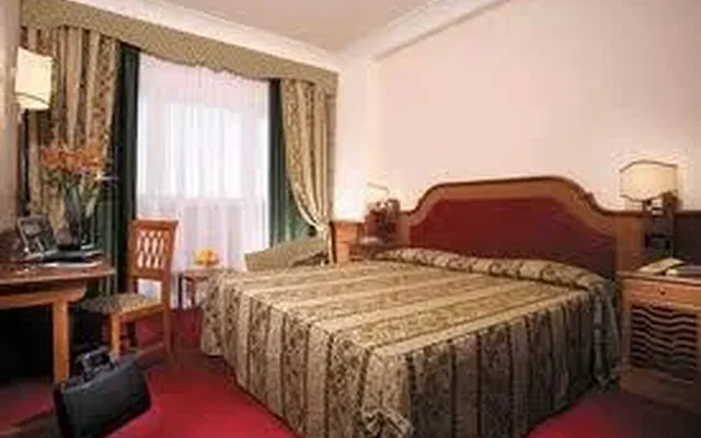 Отель в Рим