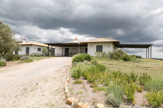 Вилла в Монтальто-ди-Кастро