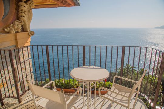 Отель в Диано-Марина