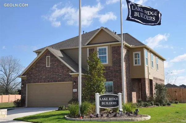 Grand Oaks - The Crossing in Houston