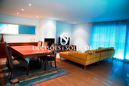 Отдельный дом в Виана до Кастело