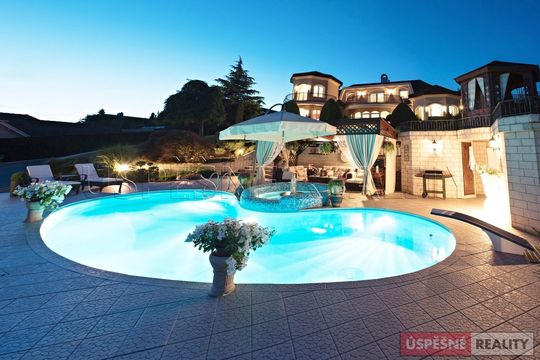 Отдельный дом в Нитра