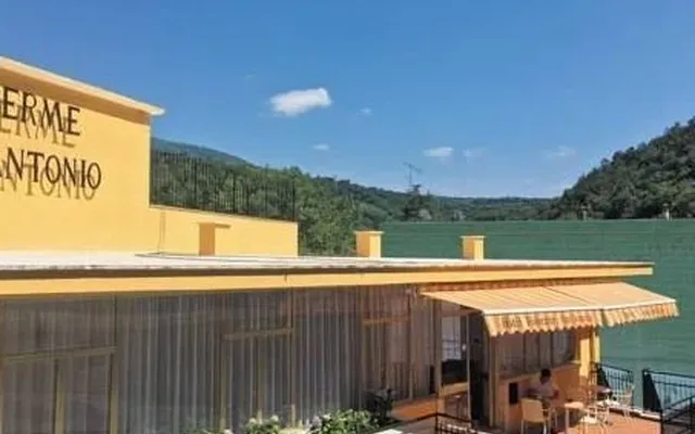 Отель в Латина