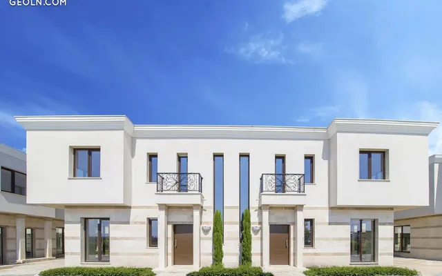 Majestic Sea Village in Pomorie