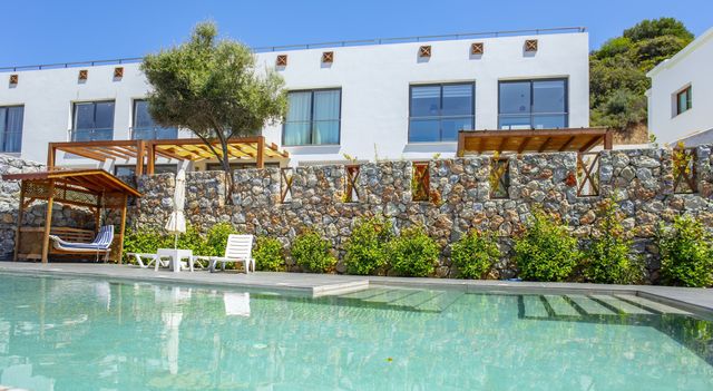 Таунхаус в Кирения