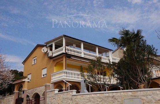 Дом в Банджоле