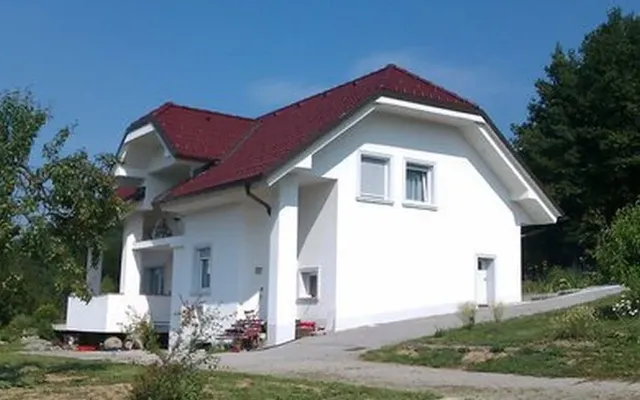 Дом в Любляна