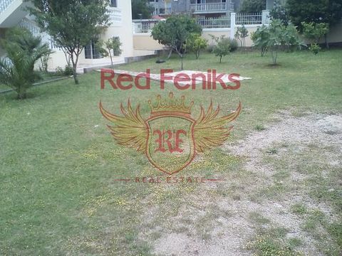 Земельный участок в Добра Вода