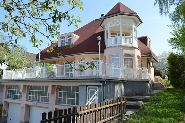 Вилла в Шиофок