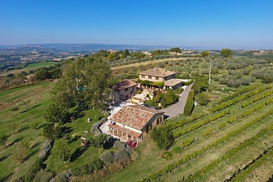 Усадьба в Тоди