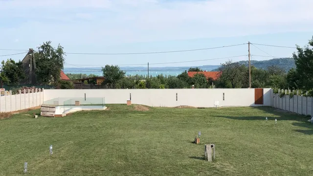 Земельный участок в Balatonfured