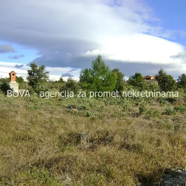 Земельный участок в Нин, фото 1