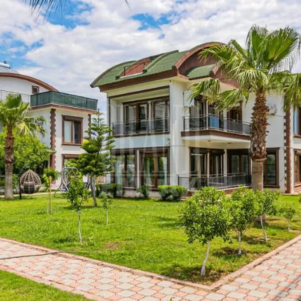 Вилла в Барбарос Махаллеси, фото 1