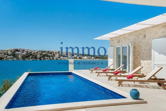 Вилла в Рогозница