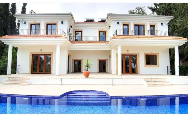 Вилла в Кирения