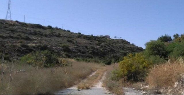 Земельный участок в Лимассол