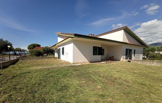 Дом в Сан-Никола-Арчелла