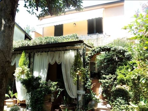 Таунхаус в Виареджо